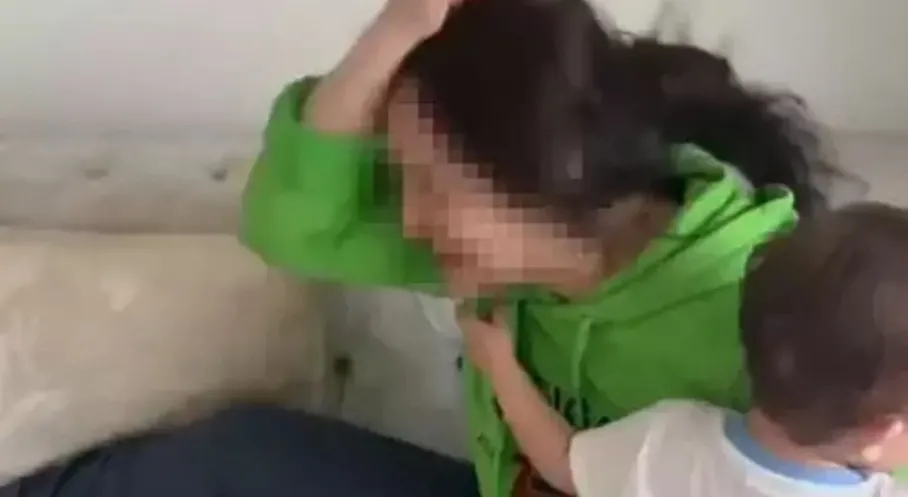Bodrum'da Bebek Şiddeti İddiası! Sosyal Medya Ayakta: Annelik Mi Vahşet Mi?
