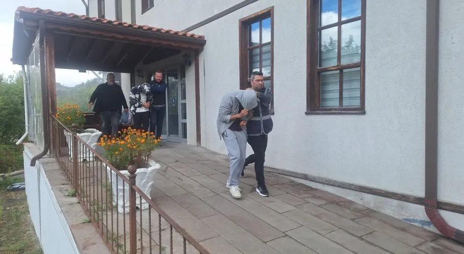 Bolu'da Tarihi Konak Kundaklandı: 2 Şüpheli Tutuklandı!