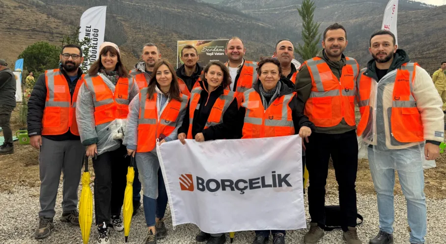 Borçelik'ten Doğa Dostu Hamle: 700 Bin Fidan Toprakla Buluştu!
