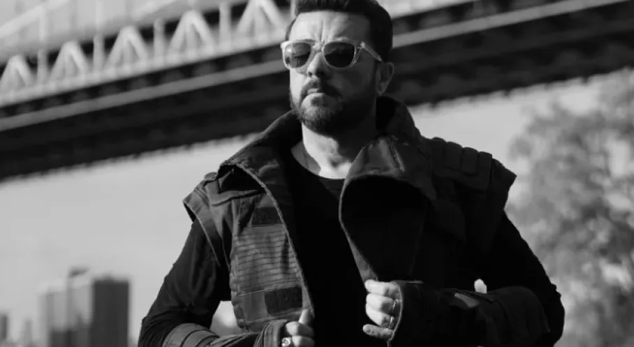 Burak Kut'tan Yıllar Sonra Bomba Gibi Dönüş! Yeni Şarkısı 'Dümenci' ile Müzik Listelerini Alt Üst Edecek!