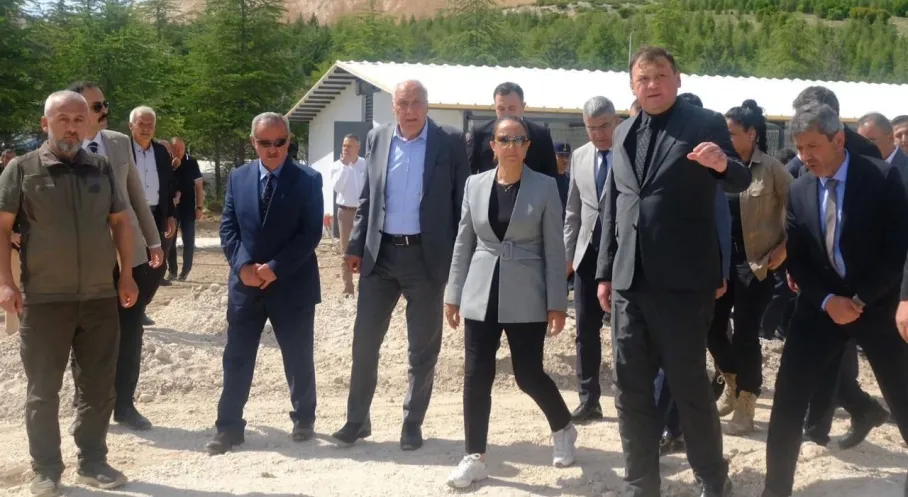 Burdur'da Sahipsiz Hayvanlar İçin Tarihi İşbirliği! Yeni Bakımevi Müjdesi