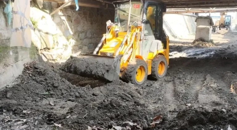 Bursa Büyükşehir Belediyesi Taşkın Risklerine Karşı Dere Temizliği Çalışmalarına Hız Veriyor