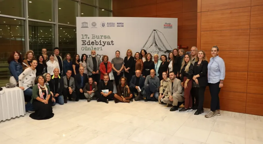 Bursa Edebiyat Günleri Geri Döndü! Edebiyatın Kalbi Bursa'da Atıyor