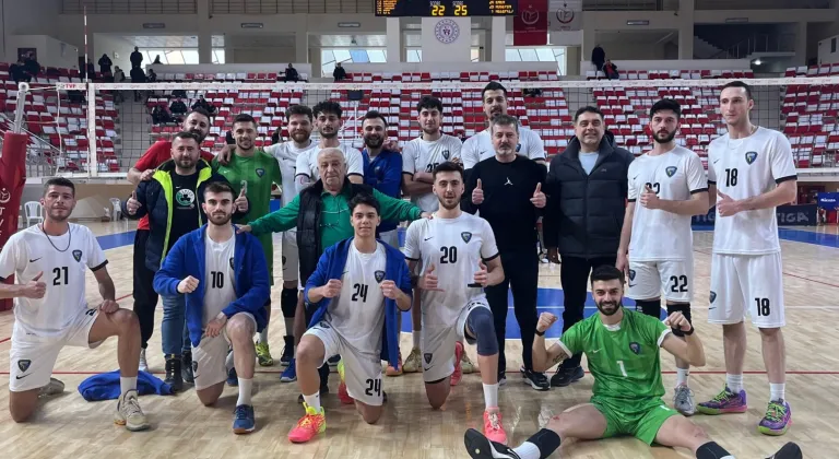 Bursa Karacabey Belediyespor Voleybol Takımı Final Grubu'na Yükseldi!