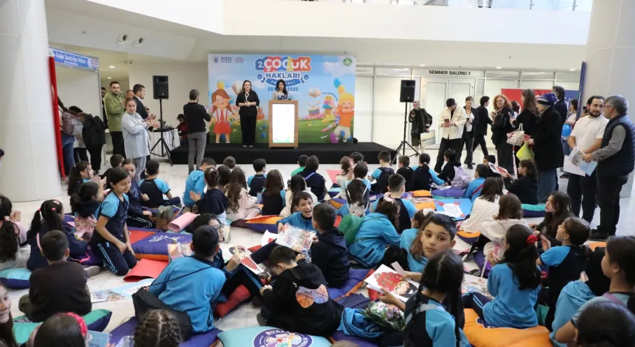 Bursa'da Coşku Dolu Çocuk Hakları Festivali: Haklar Yürüyüşü ve Eğlenceli Etkinlikler!