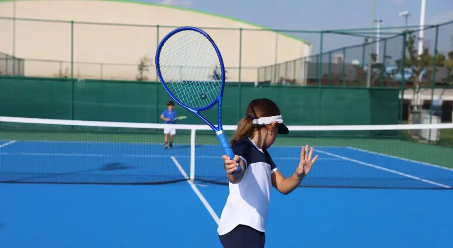 Bursa’da Cumhuriyet Bayramı’na Özel Tenis Turnuvası Düzenlendi