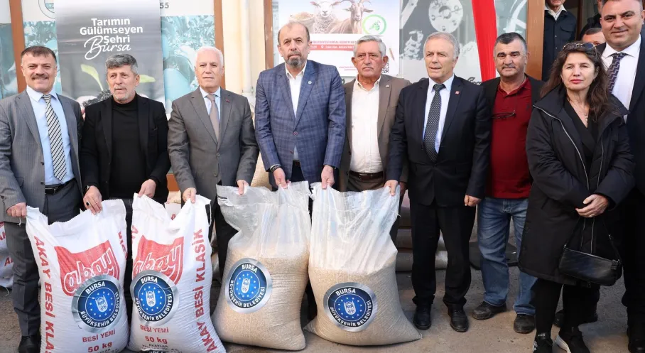 Bursa'da Hayvancılık Destekleri Arttı! Büyükşehir'den Yem ve Aşı Yardımı Müjdesi