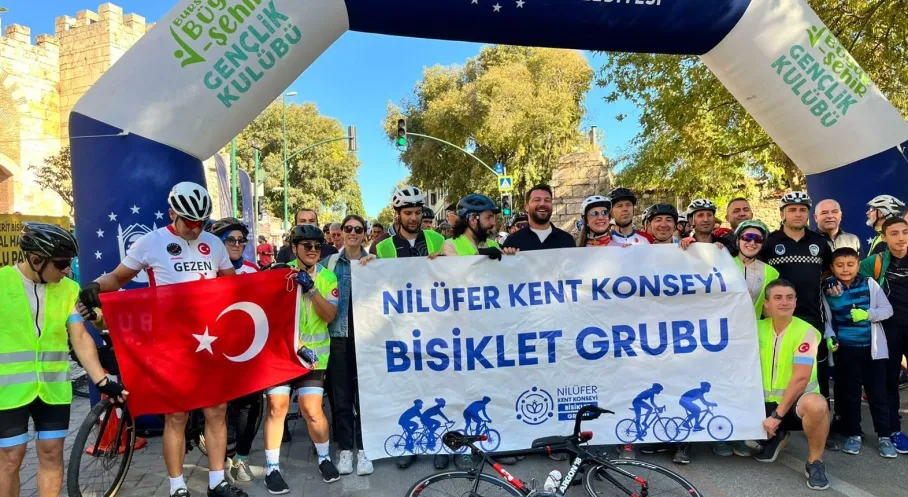 Bursa'da İyilik Pedalları Döndü! 800 Kişi Bisiklet Turuyla Fark Yarattı