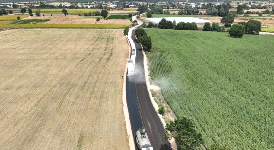 Bursa’da Kırsal Ulaşıma Güçlü Dokunuş: Nilüfer’de Yollar Yenileniyor