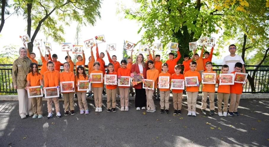 Bursa'da Minik Eller Sonbaharı Sanata Döktü! Osmangazi'de Renkli Atölye