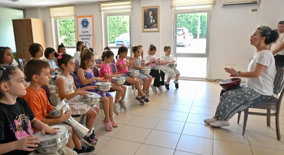 Bursa'da Minik Ellere Sanat Dokunuşu! Büyükşehir'den Çocuklara Ücretsiz Atölyeler