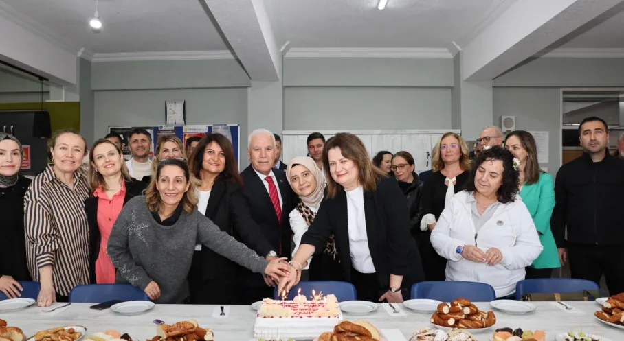 Bursa'da Öğretmenlere Bozbey Sürprizi: 24 Kasım Coşkusu!