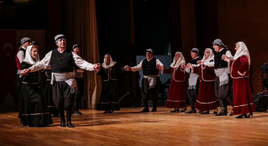 Bursa'da Tarihi Anlar: Ege'nin İki Yakası Mübadele Ezgileriyle Buluştu!