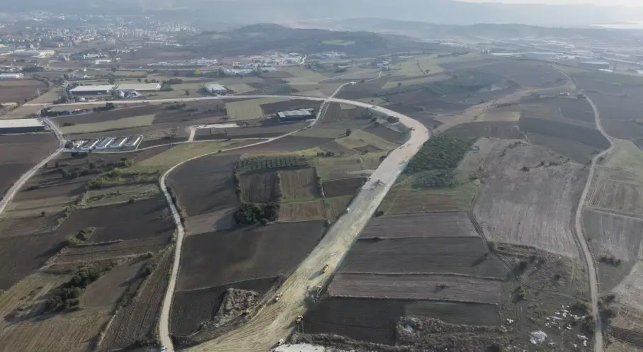 Bursa’da Üç Mahalle Arasındaki Ulaşımı Kolaylaştıracak Yol Çalışması