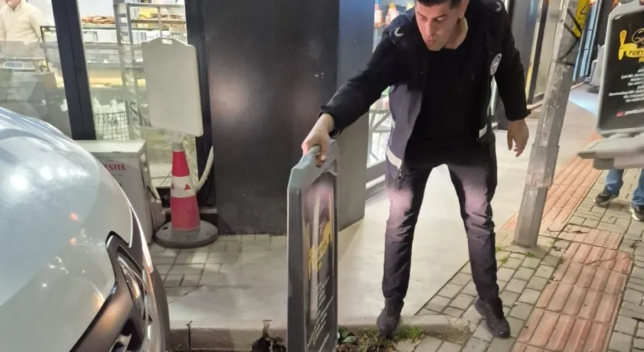 Bursa'da Zabıta Şoku! Çalı Mahallesi Kaldırımları İşgalden Kurtarıldı!