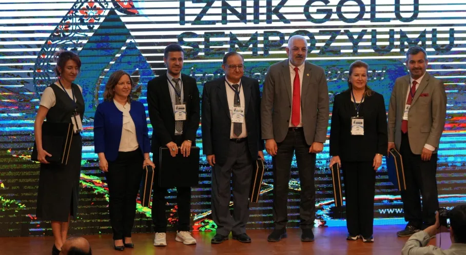 Bursa'nın İncisi İznik Gölü Kurtarılıyor mu? Kritik Sempozyumdan Geleceğe Işık Tutan Kararlar Çıktı!