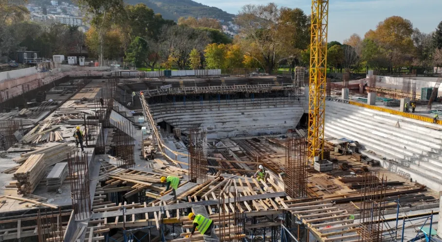 Bursa'nın Kalbi Yeniden Atıyor: Atatürk Spor Salonu Yükseliyor!