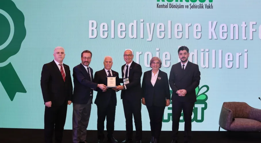 Bursa'ya Akıllı Şehir Ödülü: Büyükşehir'in Çevre Projeleri Takdir Topladı!
