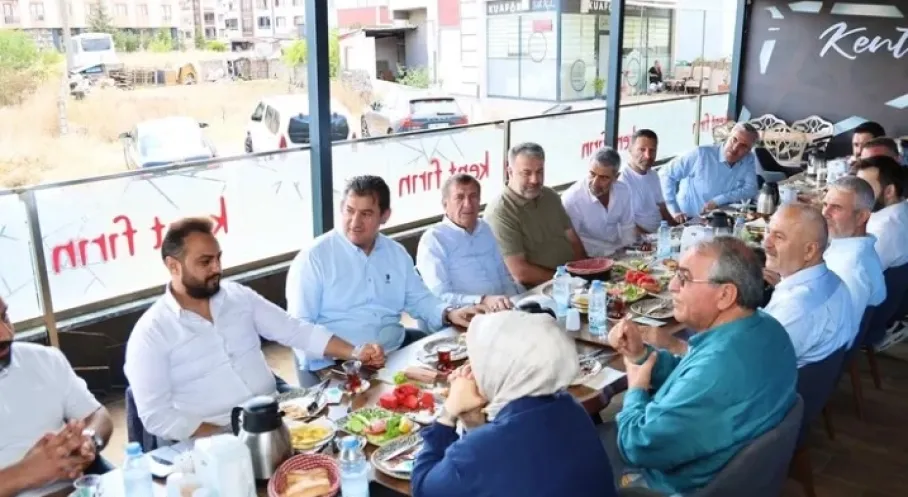 Gebze'de Büyükgöz Esnaf Ziyaretinde: Barış Mahallesi'nde Yoğun İlgi!