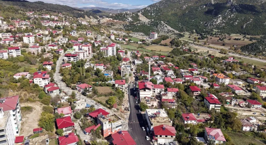 Kahramanmaraş'ta Büyükşehir'den Andırın'a Sıcak Asfalt Müjdesi!