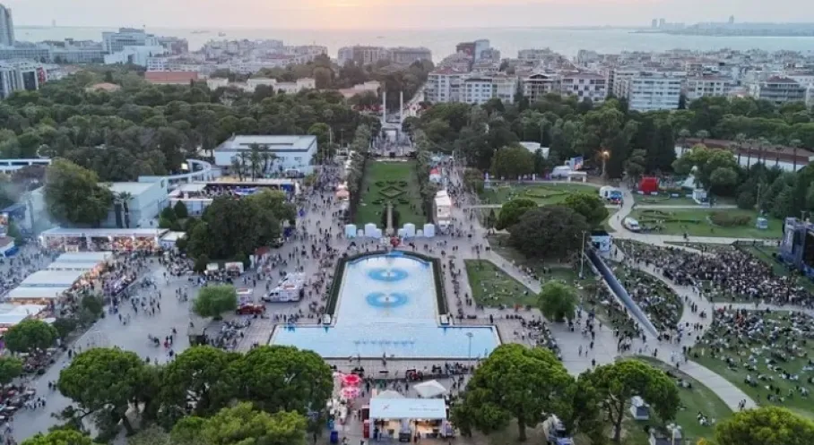 Mersin'de Kırsal Yollar Yenileniyor: Büyükşehir'den Asfalt Hamlesi!