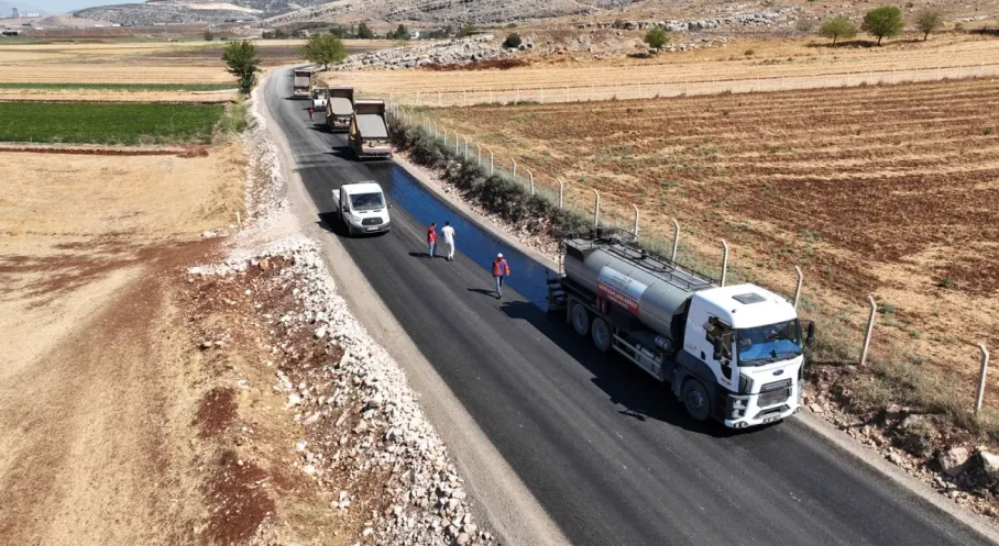Kahramanmaraş'ta Ulaşım Seferberliği: Pazarcık Kırsalı Yolları Yenileniyor!