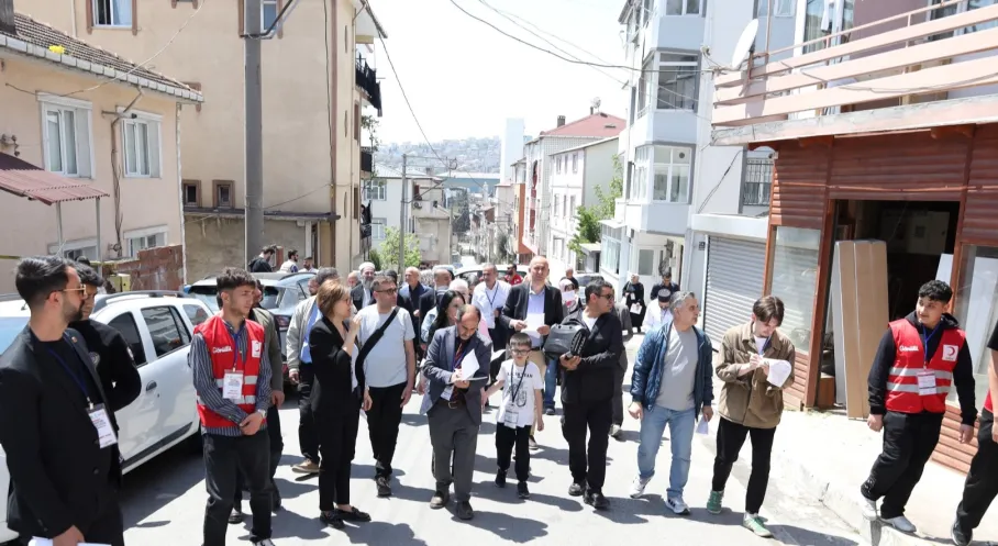 Kocaeli Büyükşehir, Dilovası'nı Afetlere Hazırlıyor: Depreme Karşı Bilinçlenme Seferberliği Başladı!