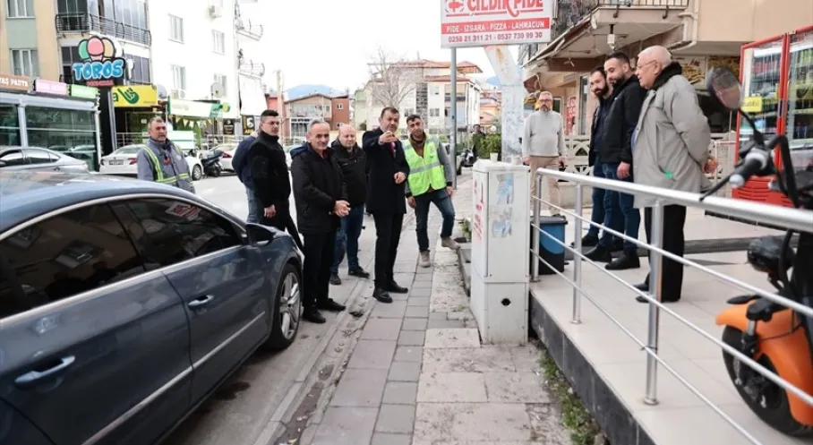 Denizli'de Büyük Dönüşüm! Büyükşehir'den Yaya Dostu Kaldırımlar: Artık Herkes Rahat Yürüyecek