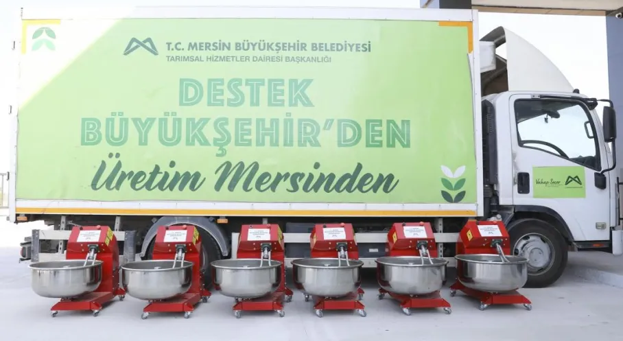 Mersin'de Üreticiye Büyükşehir Desteği! Tarımda Bereket Rüzgarı Esti