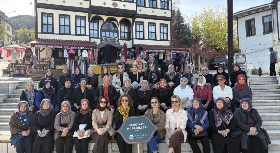 Sakarya'da Tarih ve Doğa Bir Arada: Büyükşehir'in Tanıtım Turları Yoğun İlgi Görüyor!