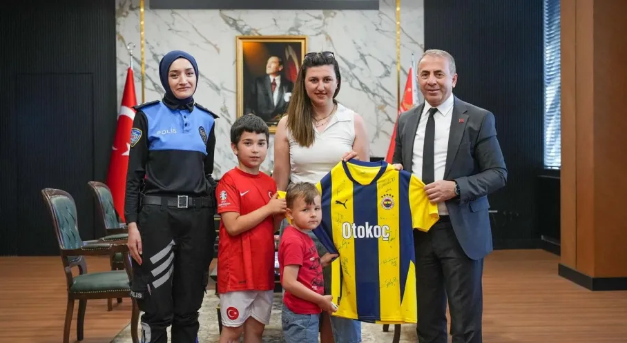 Çanakkale Emniyetinden Şehit Oğluna Fenerbahçe Forması Sürprizi!