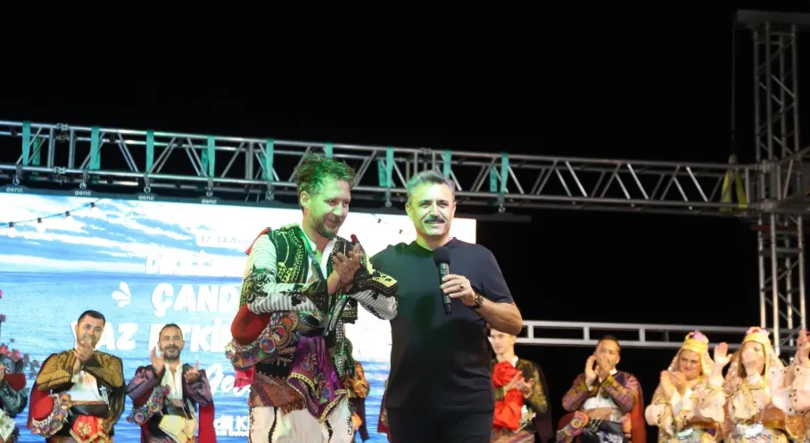  Çandarlı’da Yaz Akşamları Kültür ve Sanatla Taçlandı