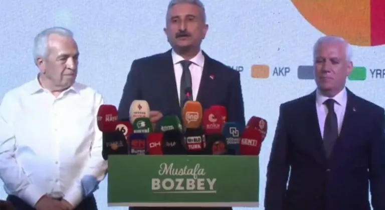 CHP Bursa'da, 47 Yıl Sonra Mustafa İle Zafer! Büyük Sevinç...