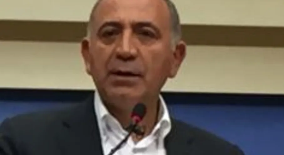 CHP İstanbul'da Kriz Derinleşiyor: Gürsel Tekin'den Sert Açıklamalar!