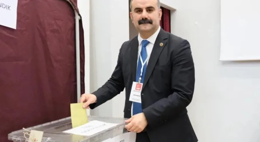 CHP Uzunköprü'de Yeni Başkan: Osman Aydın Dönemi Başladı!