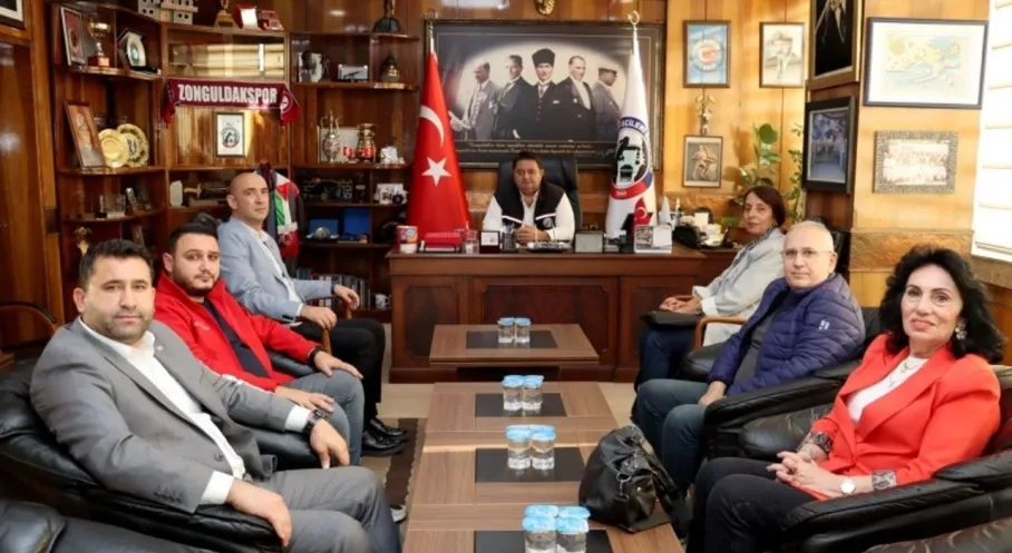 CHP'den GMİS'e Ziyaret: İşçi Açıkları ve Asgari Ücret Masada!