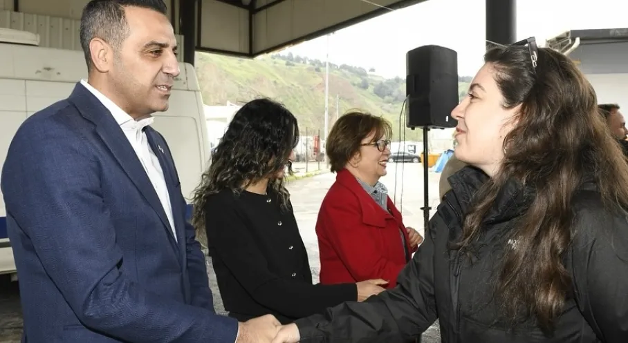 Çiğli'ye Bayram Öncesi Çifte Müjde: Başkan Yıldız'dan Köyiçi ve Dere Caddesi'ne Büyük Dokunuşlar!