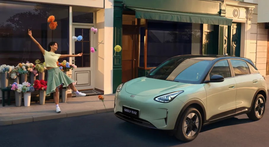 Çin Otomotiv Devleri Rekabetinde Şok Gelişme: Geely, BYD'yi Tahtından İndirip Zirveye Yerleşti!