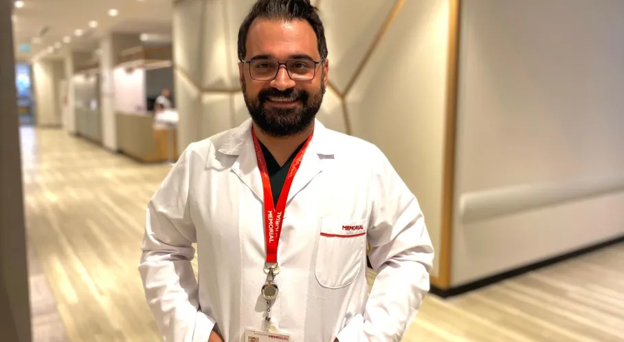 Çocuklarda Boğaz Ağrısı Alarmı! Yeni COVID Varyantı Mı?
