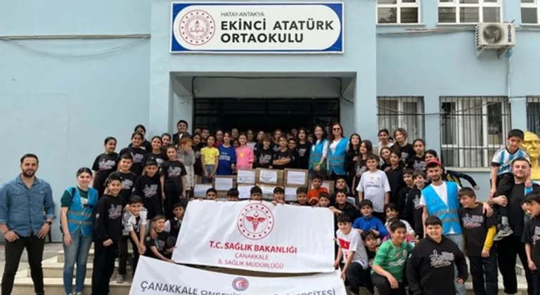 ÇOMÜ Bir Kitap Bir Mektup Projesi Afet Bölgesi Hatay'da Çocuklarla Buluştu