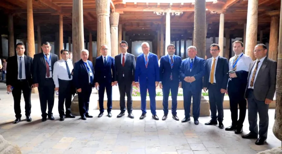 ÇOMÜ ve Özbekistan'dan Tarihi İş Birliği: Müzik Köprüsü Kuruluyor!