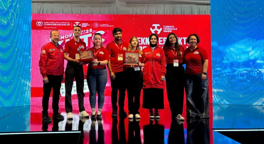 ÇOMÜ'den TEKNOFEST KKTC'de Büyük Başarı: AquaVio Takımı Ödül Kazandı!