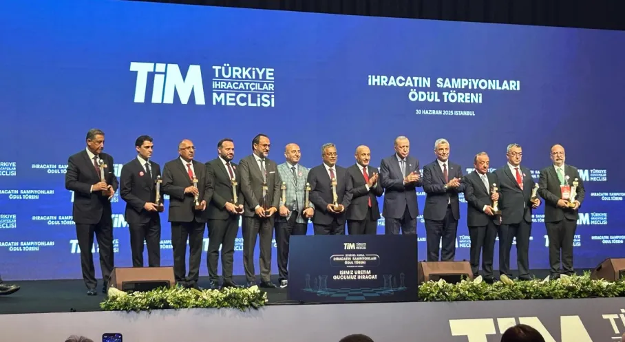 Corendon Airlines İhracat Şampiyonu! Havacılıkta Zirveye Uçuyor