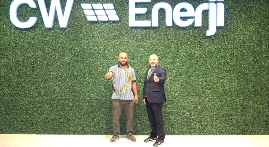 CW Enerji'den Şampiyon Güreşçiye Büyük Jest! Orhan Okulu Ziyareti