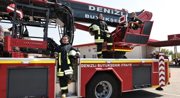 Denizli Büyükşehir Belediyesi 3 Kadın ve 24 Yeni İtfaiyeci Adayını Eğitti