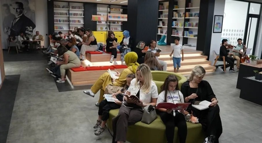 Denizli'de Kitap Rüzgarı: Büyükşehir'den Okuma Şöleni!