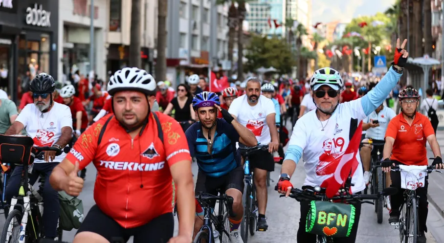 Denizli'de 19 Mayıs Coşkusu: 'Umuda Pedal Çevir' Şenliğiyle Renklendi!