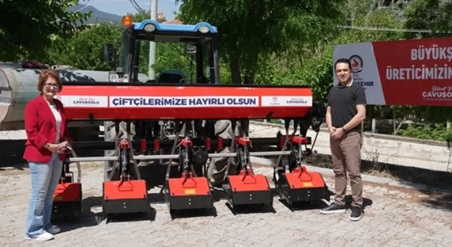Denizli Kırsal Kalkınmada Lider! Bozkurt'a Gelen Modern Çapa Makinesiyle Üretim Şahlanacak