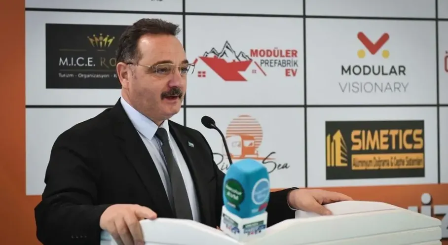 Deprem Uzmanı Dr. Basa'dan Minimal Ev Çağrısı: Küçük Alanlarda Büyük Özgürlük!