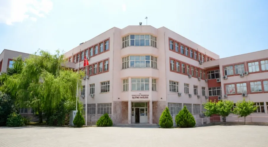 DEÜ İşletme Fakültesi AACSB'yi aldı